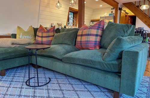 Lake Sequoyah Cabin | Entire cabin on Lake Sequoyah in Highlands.