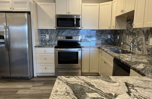 Welby Condo | Entire Condo Free Parking 14 mins to DT Denver