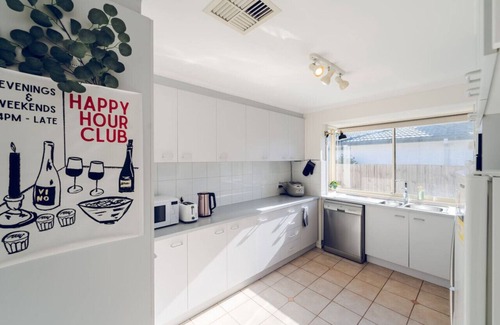 Mount Waverley House | Entire Cozy 2-Bedroom House in Mount Waverley