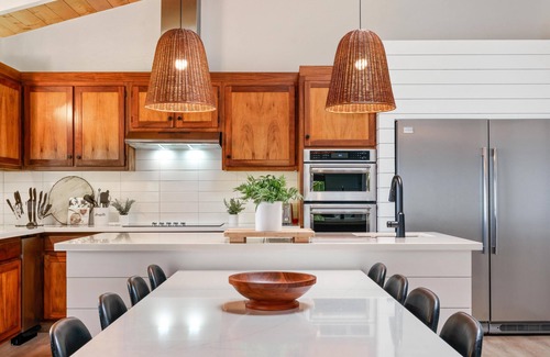 Kalaoa House | Entire Gated Estate w/Lap Pool Ocean View AC in DT Kona