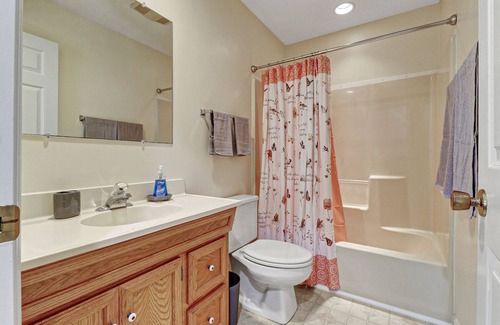 Olde Town Apartment | Entire guesthouse hosted by Jennifer 4 guests 2 bedrooms 2 beds 1 bath