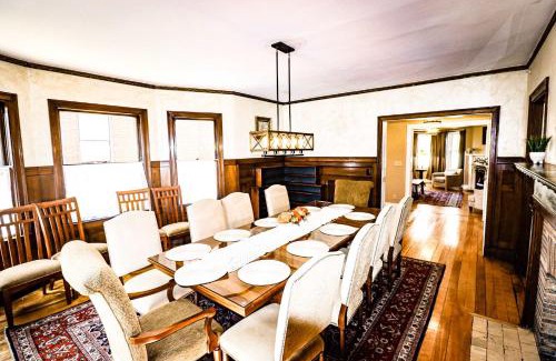 West End House | Entire Historic Home - Portland West End