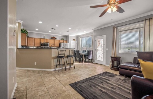 Avondale House | Entire Home 3 bedroom 2.5 bathroom in Avondale Arizona