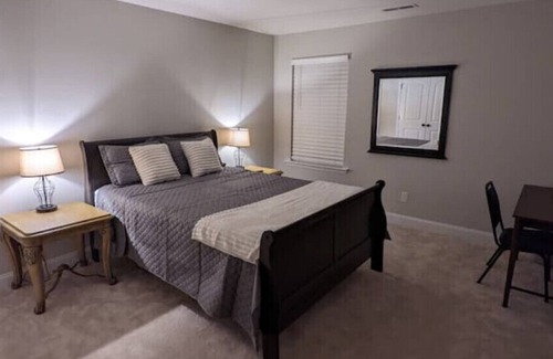 Belmont House | Entire Home In Belmont - Greater Charlotte Arean