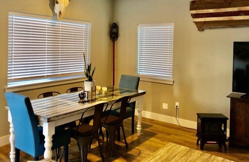 Billings House | *Entire home in gated community for extended stay*