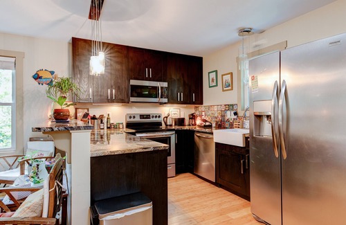 Woodfin House | Entire Home in peaceful location near river and downtown