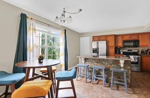 Lexington House | Entire Home in the Bluegrass