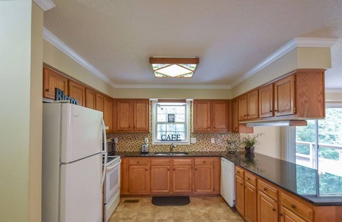 Olivia House | Entire Home in the Lakes