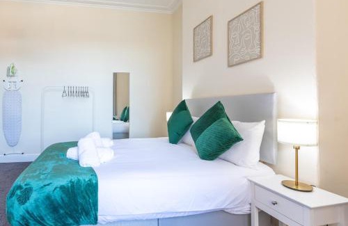 Rhyl House | Entire Home on Beach Front, Sleeps 25 with Free Parking