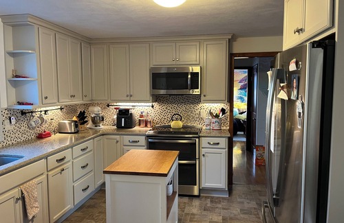 Portsmouth House | Entire Home with Pickleball Court - Portsmouth