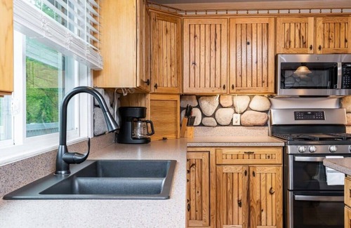Mayfield Apartment | Entire Hotel on Fife Lake!