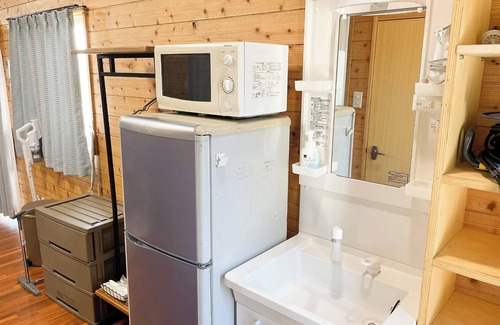 Sakiyama Cottage | Entire house available Wheelchair accessible log house for up to 5 people /Kunigami-gun Okinawa