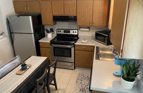 McCutcheon Field House | ★ Entire House close to Camp Lejeune ★