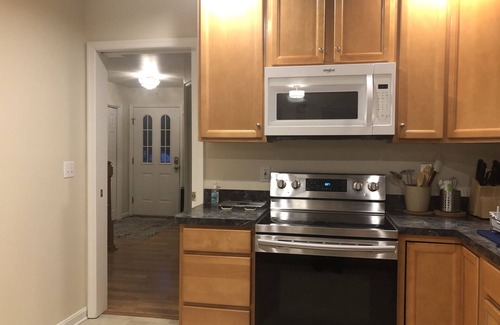 Fredericksburg House | Entire house near Downtown Fredericksburg, refurbished and fully equipped.