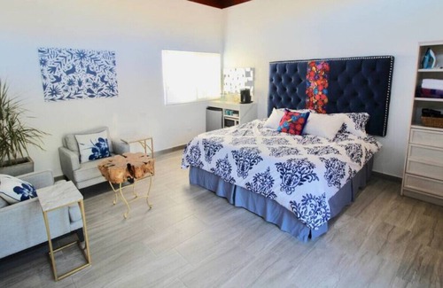 La Joya House | Entire Luxe Property, 3 Single Units, Private Pool & Jacuzzi