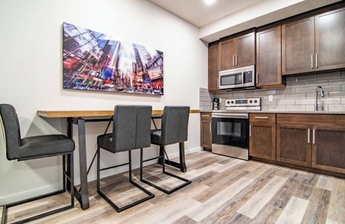 Red Deer House | Entire luxury basement suite in Liberty Landing.