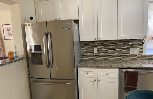 Manayunk House | Entire minimalism style 3 bedroom single house in bala cynwyd no cleaning fee