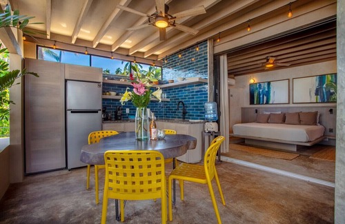 North End House | Entire Palmar · Stunning 4 BR Oceanfront Townhome, amazing views.