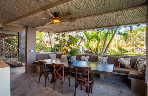 North End House | Entire Palmar · Stunning 4 BR Oceanfront Townhome, amazing views.