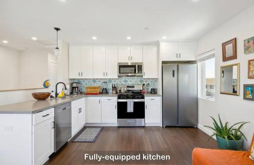 National City House | Entire Private 3-BR Home w Balcony Views 10-mins to SD Gaslamp, Downtown, Available Now