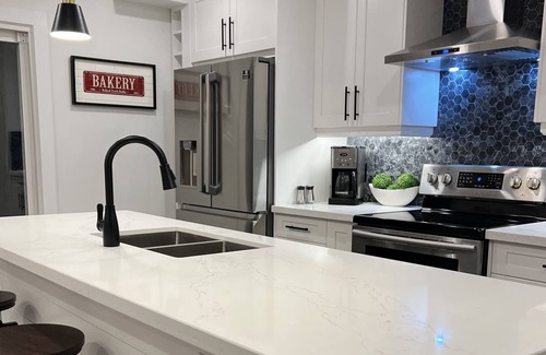 Burlington House | Entire Renovated house in Burlington On