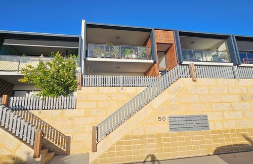 Alkimos Apartment | Entire rental unit in Alkimos, Australia. 3 min walk to the beach.