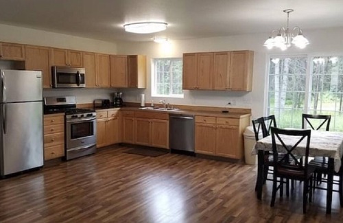 Soldotna House | Entire Soldotna Unit B by the Kenai river