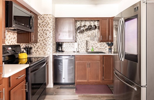 Fairview Park Apartment | Entire Two-Bedroom Full Bath Full Kitchen Apt with parking @ Georgetown Villas!