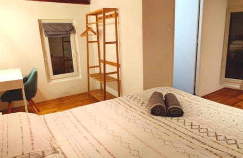 Auriol Apartment | ENTRE AIX ET MARSEILLE - Petite maison à Auriol