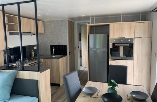 Piraillan Other | Envie d un break de paysages sauvages et de nature ce mobile home neuf tout confort climatise idealement situe au bord de l eau dans un camping 4 etoiles vous attend pour un week end quelques jours ou des vacances en famille