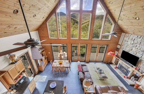 Fairview Cabin | Epic Mtn Views/Near AVL/Deck/Firepit/Modern Cabin