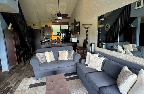 Hilo Condo | Epic Oceanfront Penthouse with Best Views in Hilo!