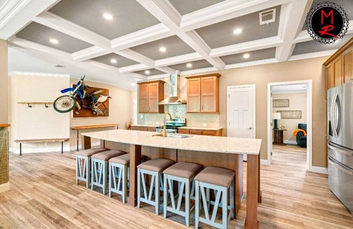 Brooksville Apartment | Epic Outdoor Adventures & Experiences Await Your Group at Moto Ranch! Sleeps 28