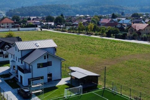 Vladeni Villa | EPIC Vila Brașov, Cristian