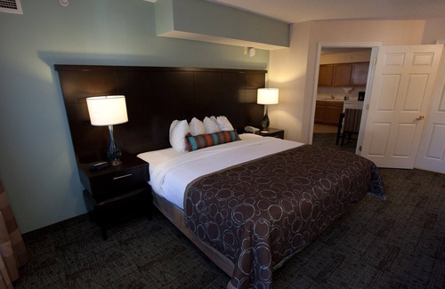 Buckhead Village Condo | Equipped King Suite with FREE SHUTTLE | Free Breakfast + Gym Access