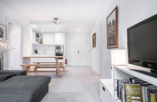 Baqueira Apartment | Era Piusa by Totiaran modern apartment 2 bedrooms 2 bathrooms 6p