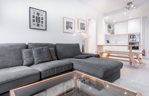 Baqueira Apartment | Era Piusa by Totiaran modern apartment 2 bedrooms 2 bathrooms 6p