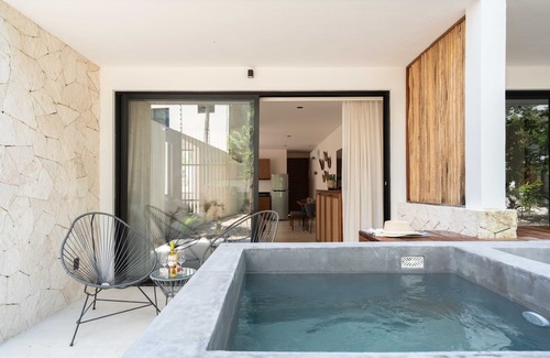 La Veleta Condo | Erena Tulum