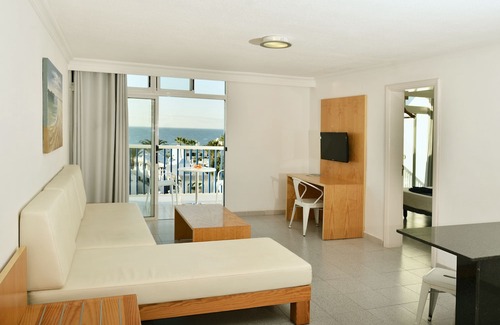 Puerto del Carmen Apartment | Ereza Apartamentos Los Hibiscos