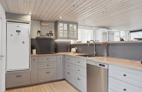 Hou House | "Erhardt" - 800m from the sea by Interhome
