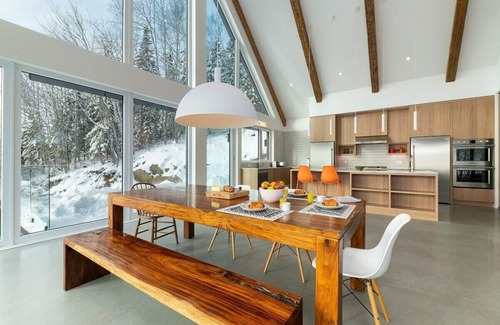 Baie-St-Paul House | Ermitage St-Laurent 173: Luxury River View Retreat