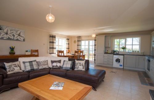 Enniskillen House | Erne View Cottages