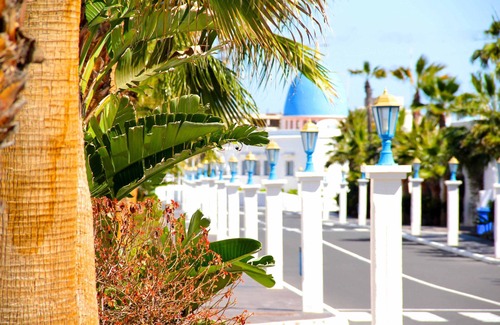 Geafond Villa | Villa Santorini with private pool and jacuzzi