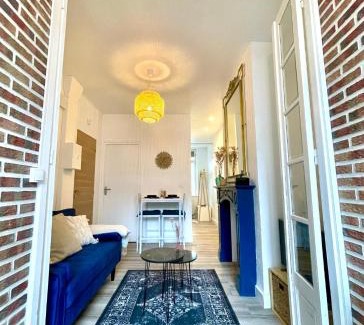 Sainte-Anne - Faubourg Noyon Apartment | Escale bohème - Terrasse en centre-ville - Gare