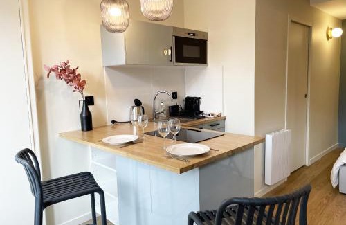 Suresnes Apartment | escapade aux portes de Paris