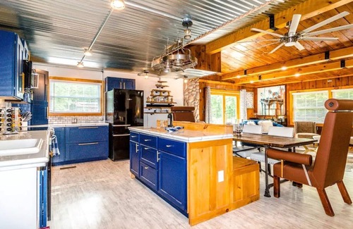 Woodbourne House | Escape 2 The Catskills