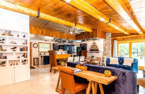 Woodbourne House | Escape 2 The Catskills