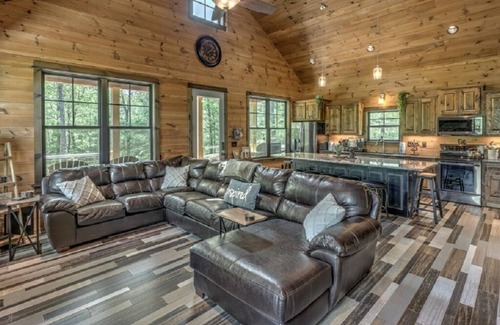 Mineral Bluff Cabin | Escape at Copper Ridge Cabin