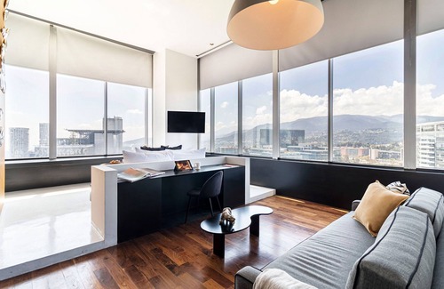 Santa Fe Apartment | Escape Corner Suite by Kukun