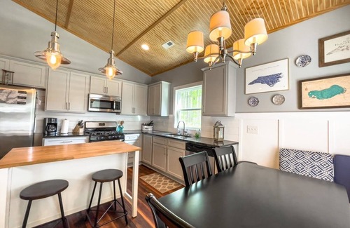 Minnesott Beach Cottage | Escape from the daily grind to the Black Duck!